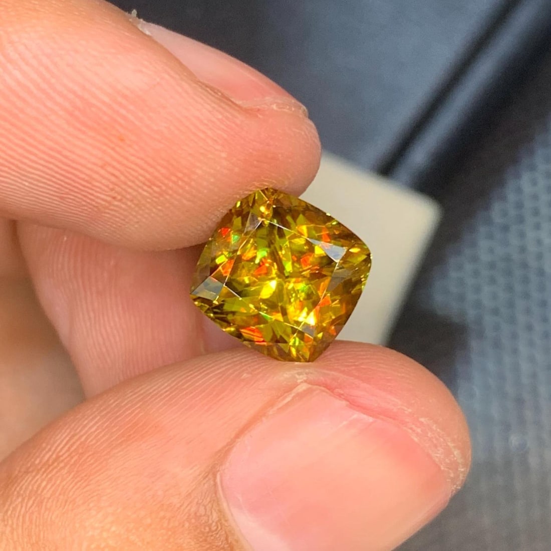 Yellow Green Sphene Gemstone: Cushion Cut, 3.90 Carat - 7