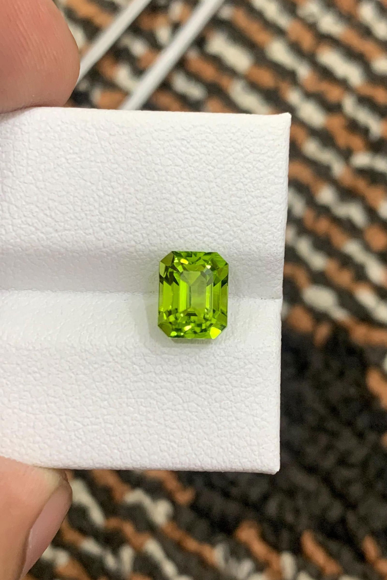Emerald Cut Peridot Gemstone: Natural Green Loose Stone, 2.70 Carat - 5