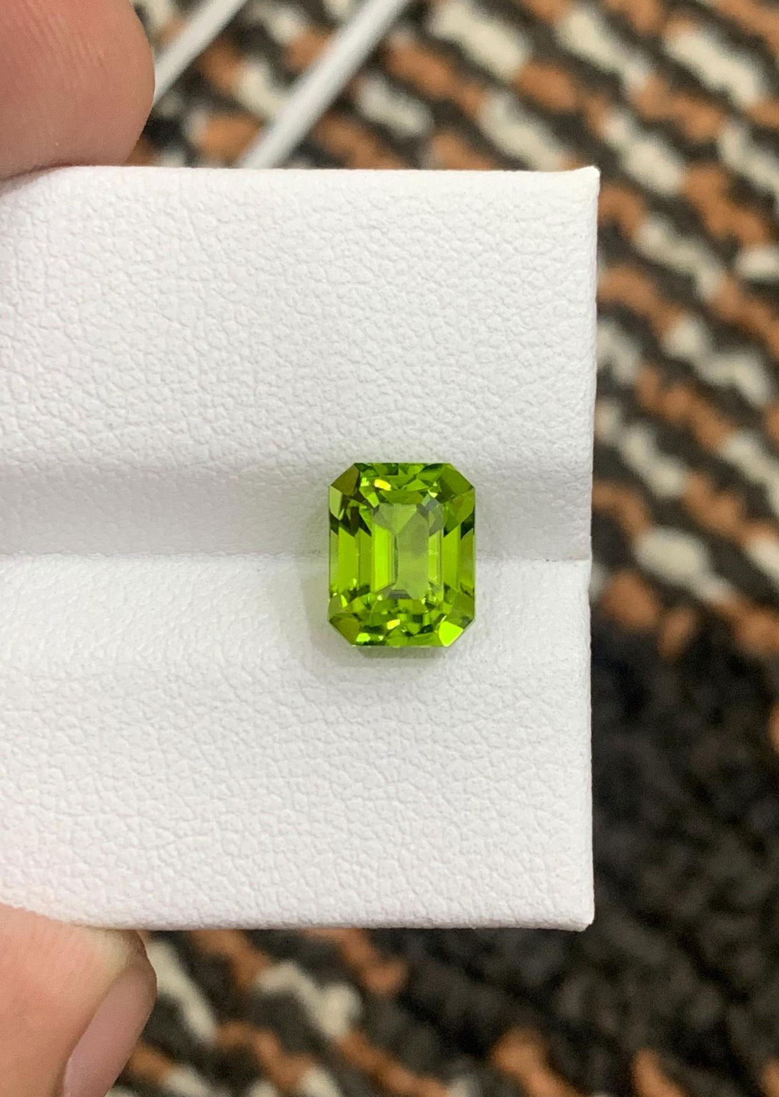 Emerald Cut Peridot Gemstone: Natural Green Loose Stone, 2.70 Carat - 6