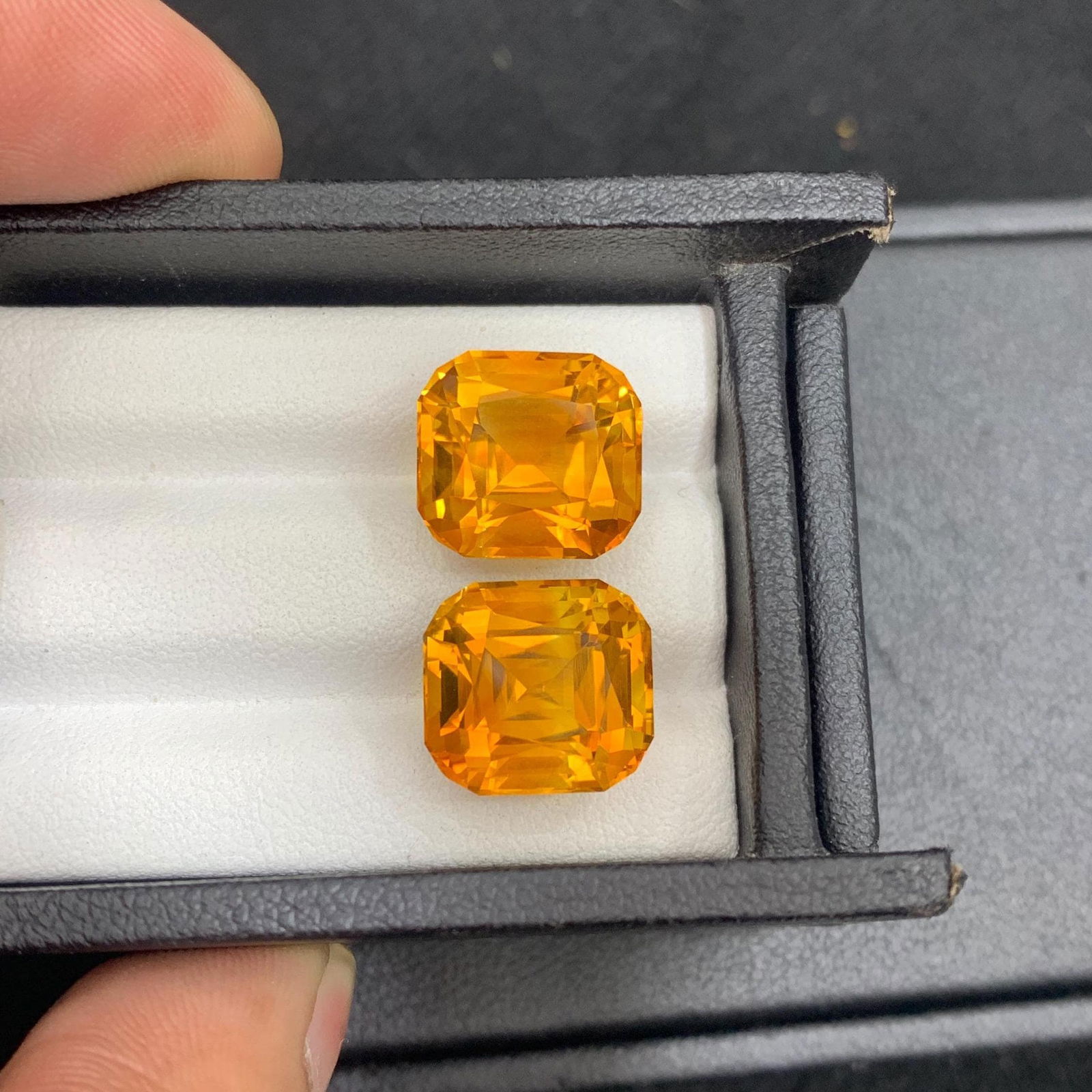 Madeira Citrine Gem Pair: 17.18 ct Orange Cushion Cut Stones - 4