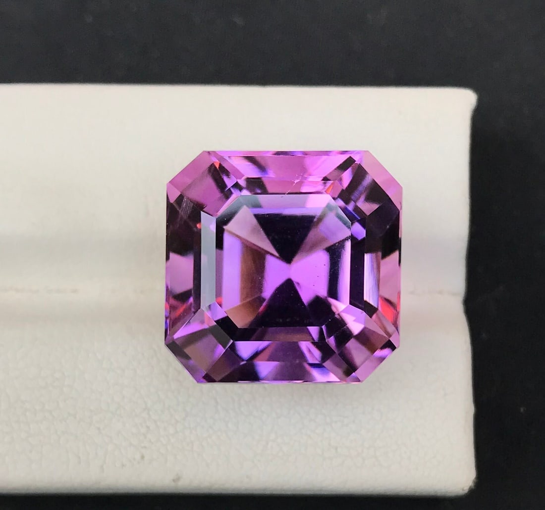 Square Cut Amethyst Gemstone: Dark Blue-Purple, 26.55 Carats - 2