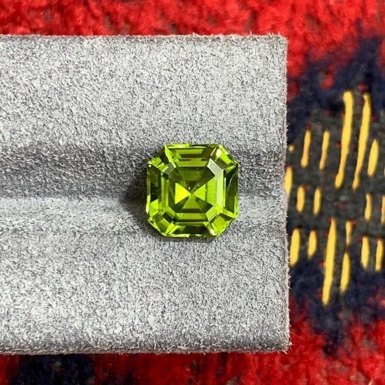 Natural Deep Green Peridot Gemstone - 3.89 Carat - 2