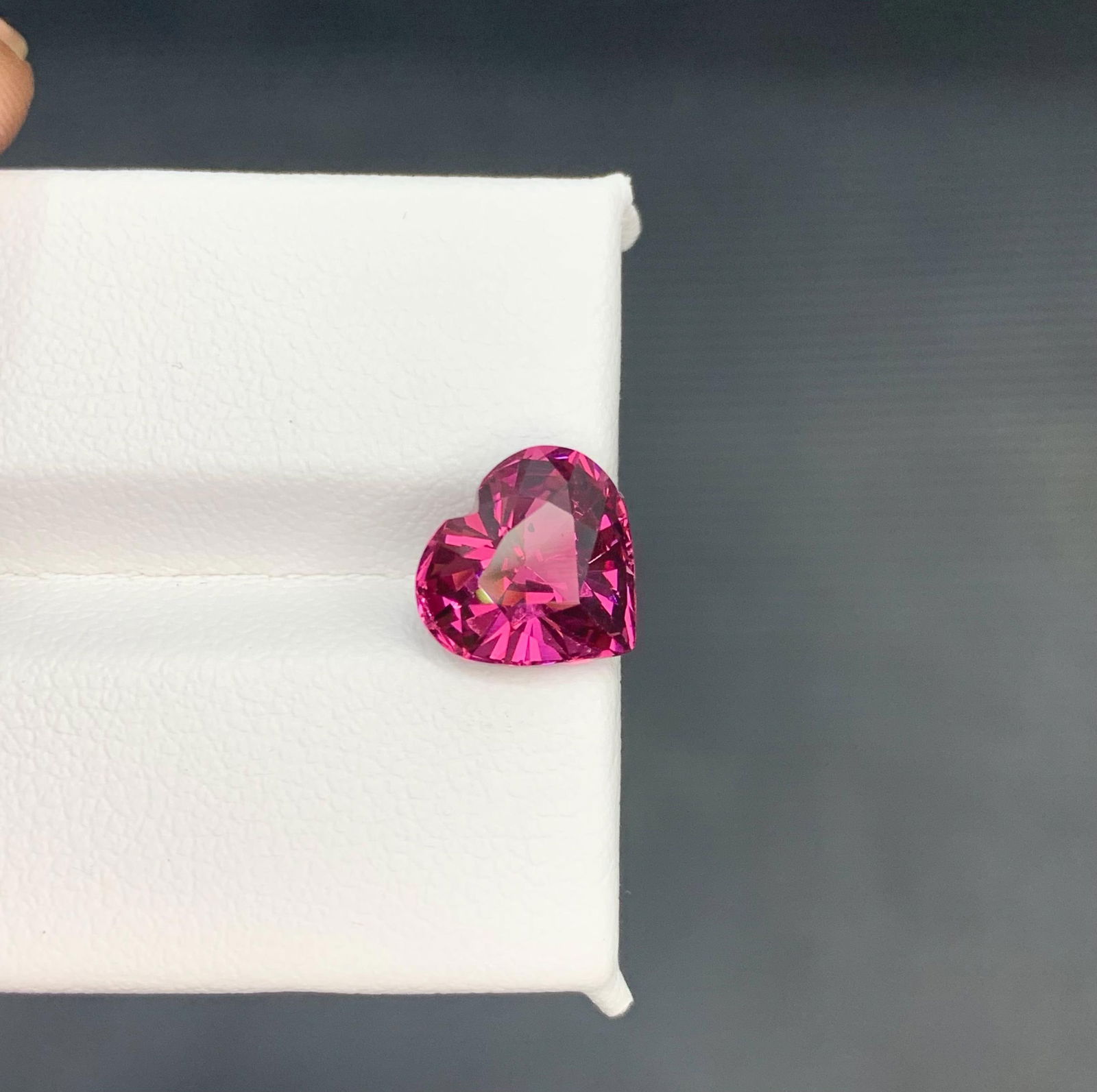 Purplish Pink Natural Garnet Heart Shape Gemstone For Necklace From Tanzania - 3.70 Carat - 4