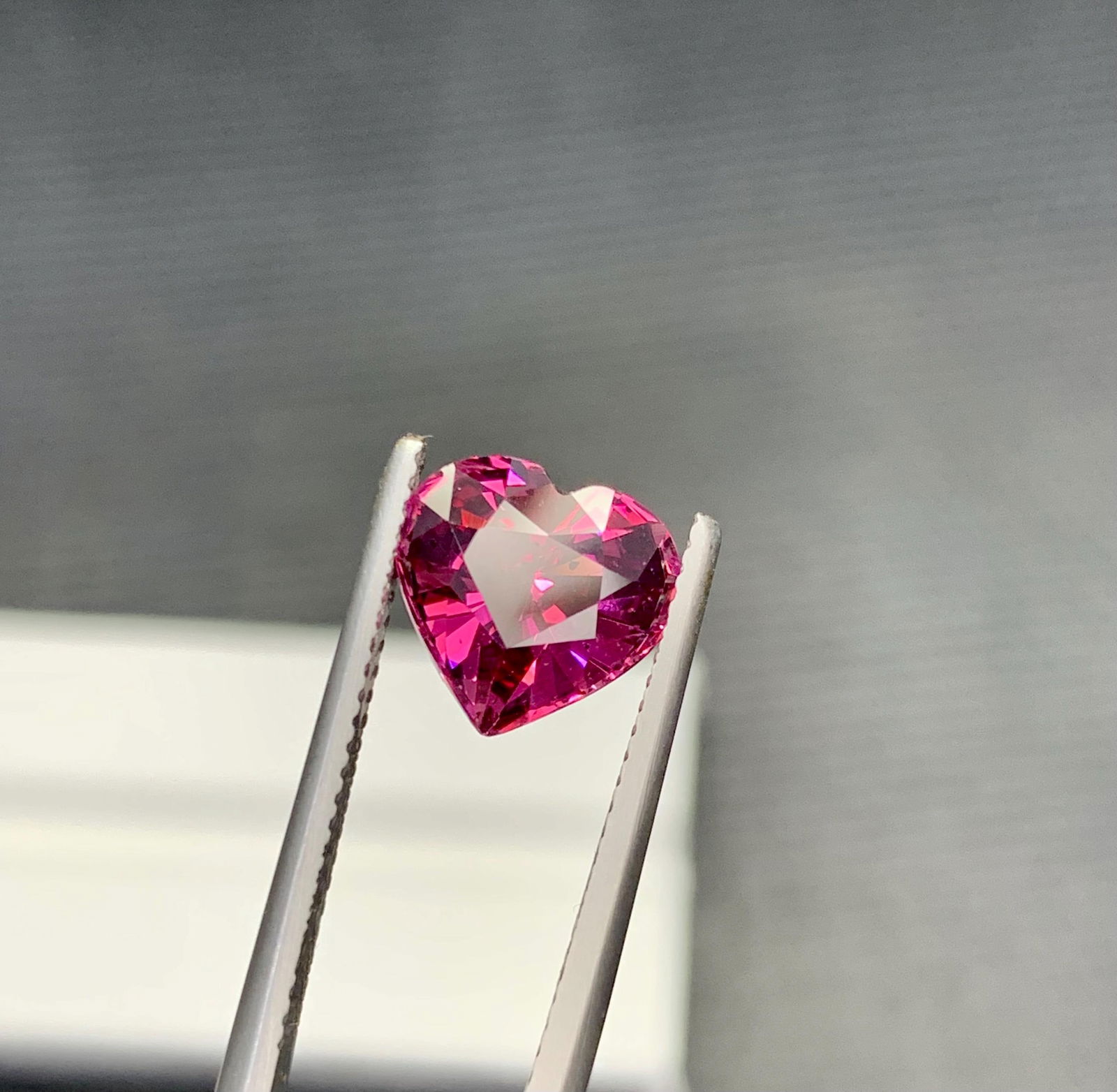 Purplish Pink Natural Garnet Heart Shape Gemstone For Necklace From Tanzania - 3.70 Carat - 7