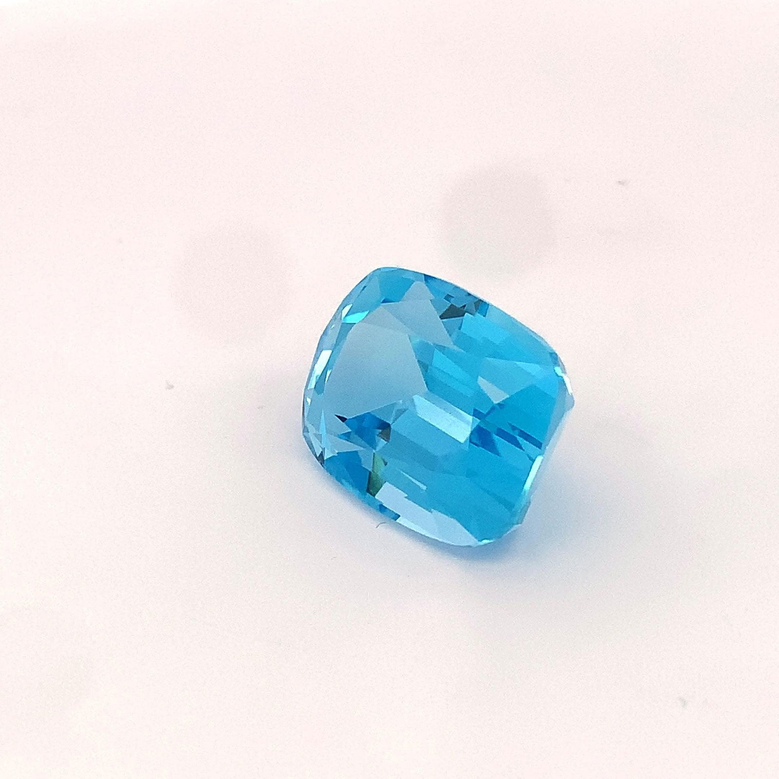 40.15 Carat Swiss Blue Topaz Cushion Cut Loose Gemstone For Jewellery - 2