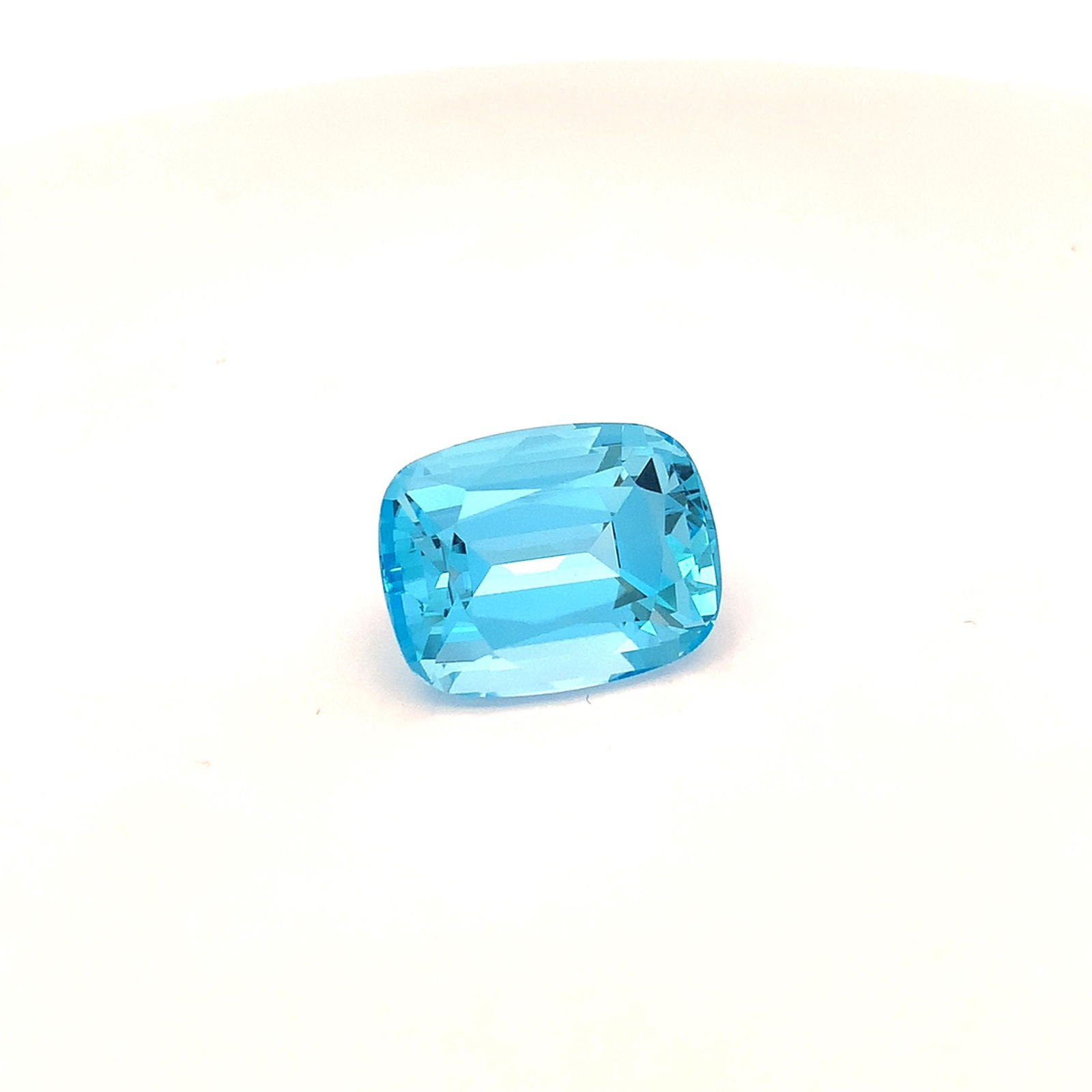 40.15 Carat Swiss Blue Topaz Cushion Cut Loose Gemstone For Jewellery - 6