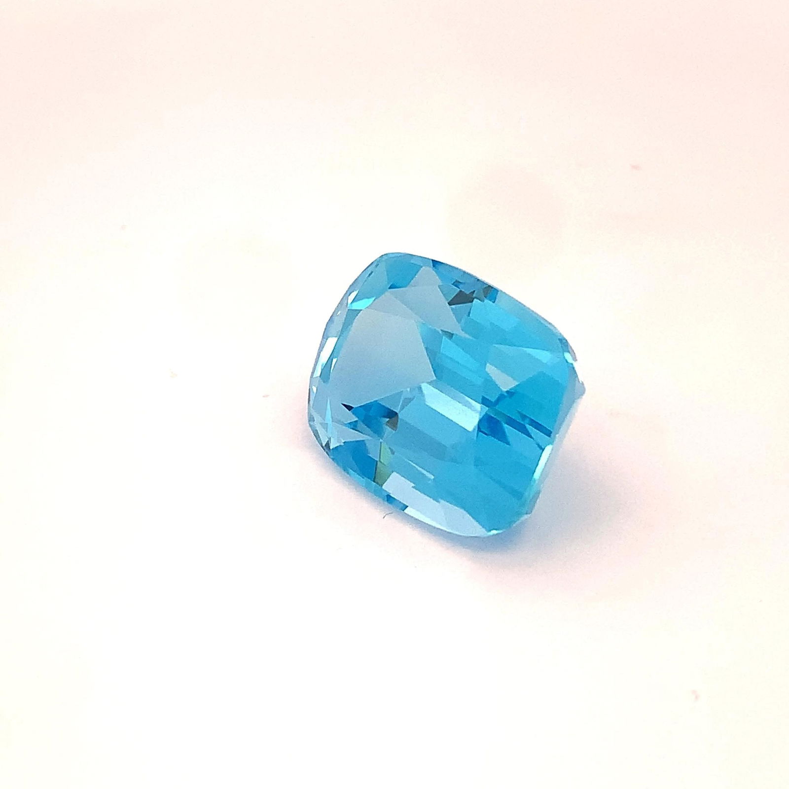 40.15 Carat Swiss Blue Topaz Cushion Cut Loose Gemstone For Jewellery - 7