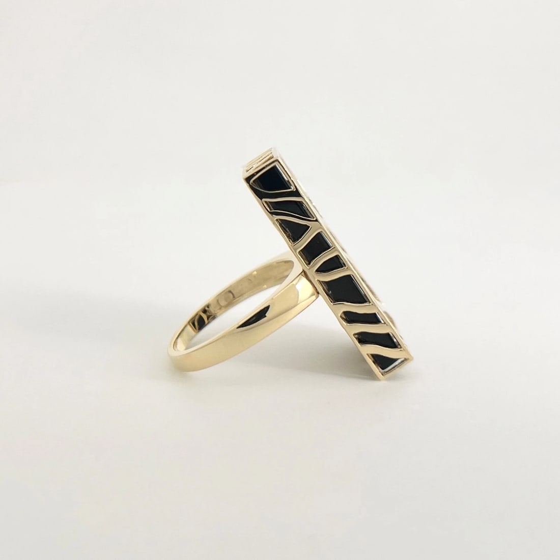 Black Onyx Zebra-Striped Long Rectangle Ring 14K Yellow Gold, 9.12 Grams - 6