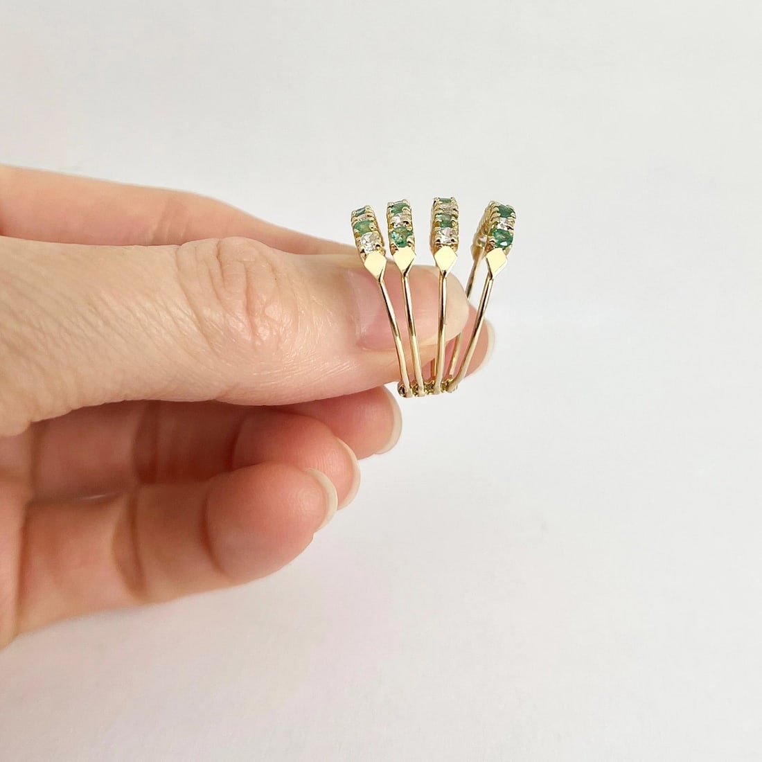 Estate Green Emerald Gemstone CZ Stacked Ring Set 14K Yellow Gold, 3.58 Grams - 5