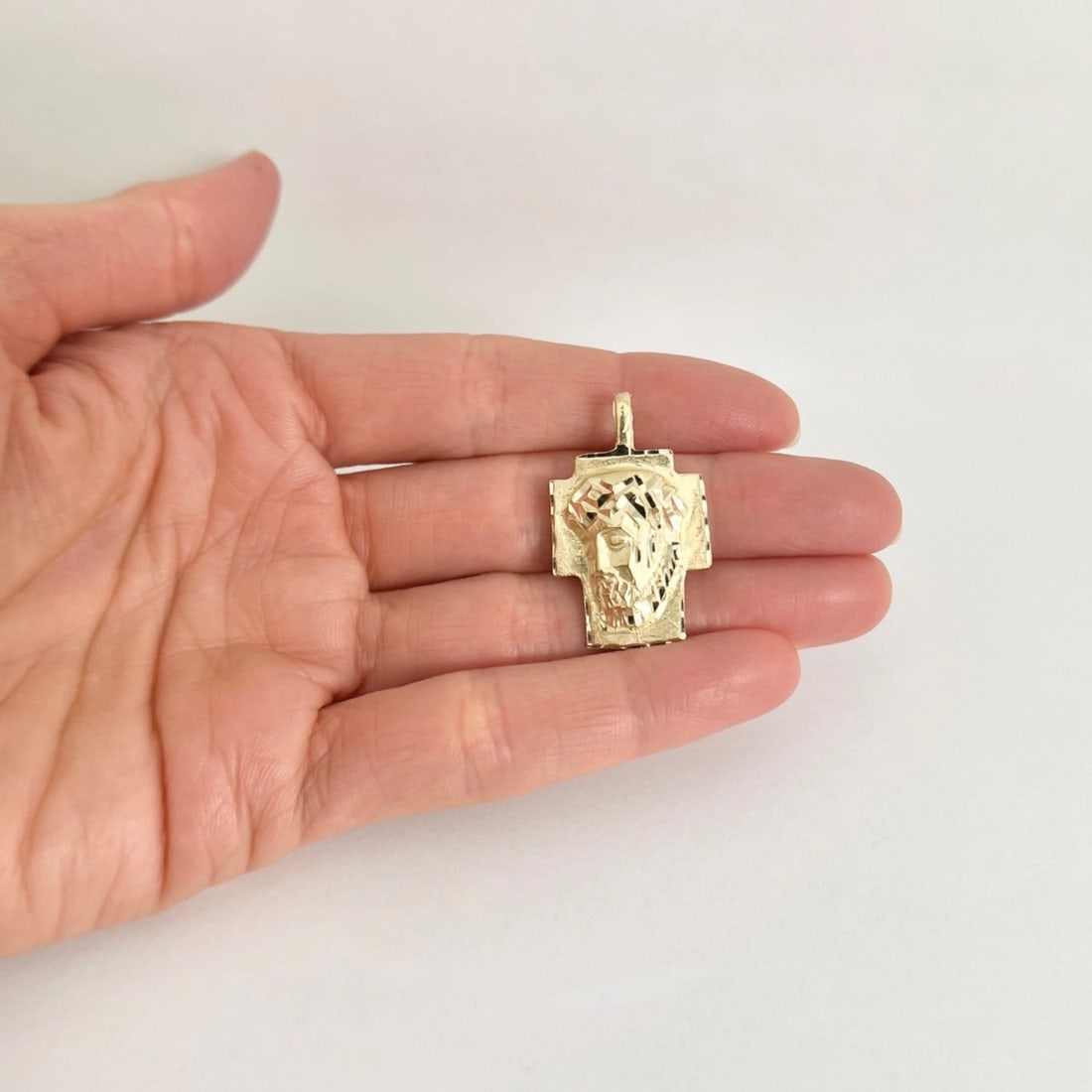 Estate Jesus Religious Necklace Pendant 14K Yellow Gold, 5.26 Grams - 2