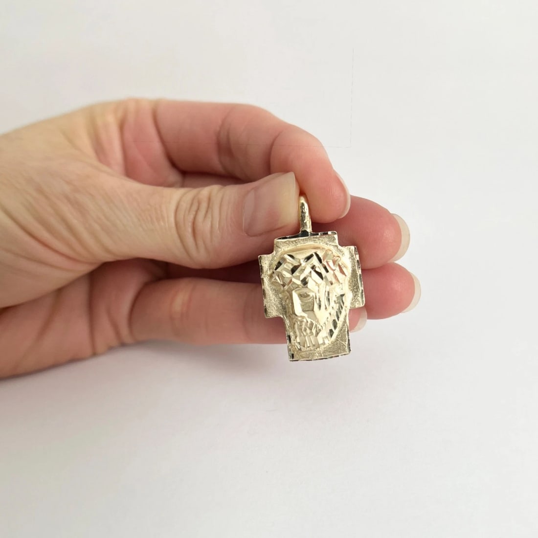 Estate Jesus Religious Necklace Pendant 14K Yellow Gold, 5.26 Grams - 3