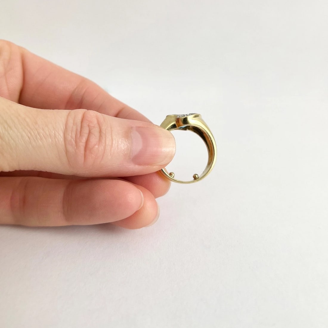 Heart Blue Topaz Diamond Statement Ring 18K Yellow Gold, 5.52 Grams - 7