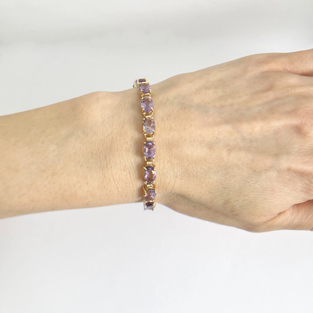 Oval Amethyst Purple Gemstone Tennis Bracelet 14K Yellow Gold 15.20 CTW, 9.66 Gr - 3