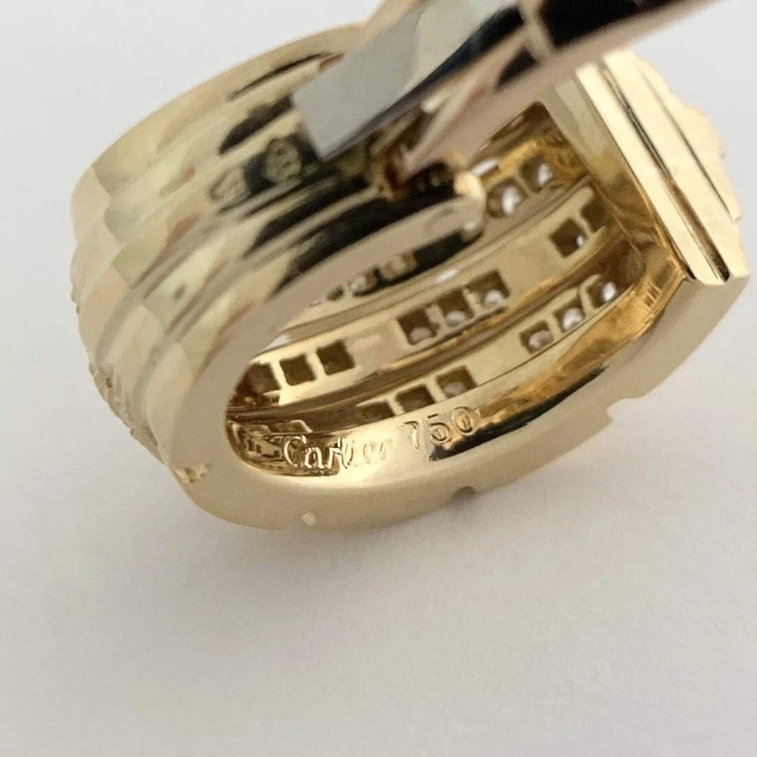 Cartier 5-Row Maillon Panthere One Single Diamond Hoop Earring 18K Yellow Gold - 9