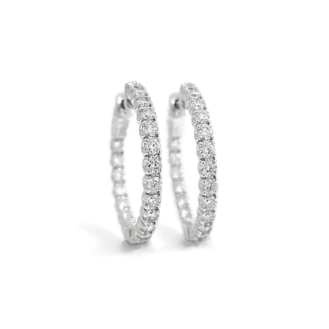 Diamond Inside-Out Hoop Earrings 14K White Gold, 1.85 CTW: Title: Diamond Inside-Out Hoop Earrings 14K White Gold, 1.85 CTW Description: Diamond Inside-Out Hoop Earrings 14K White Gold, 1.85 CTW These are beautiful earrings! Please let us know if you have any