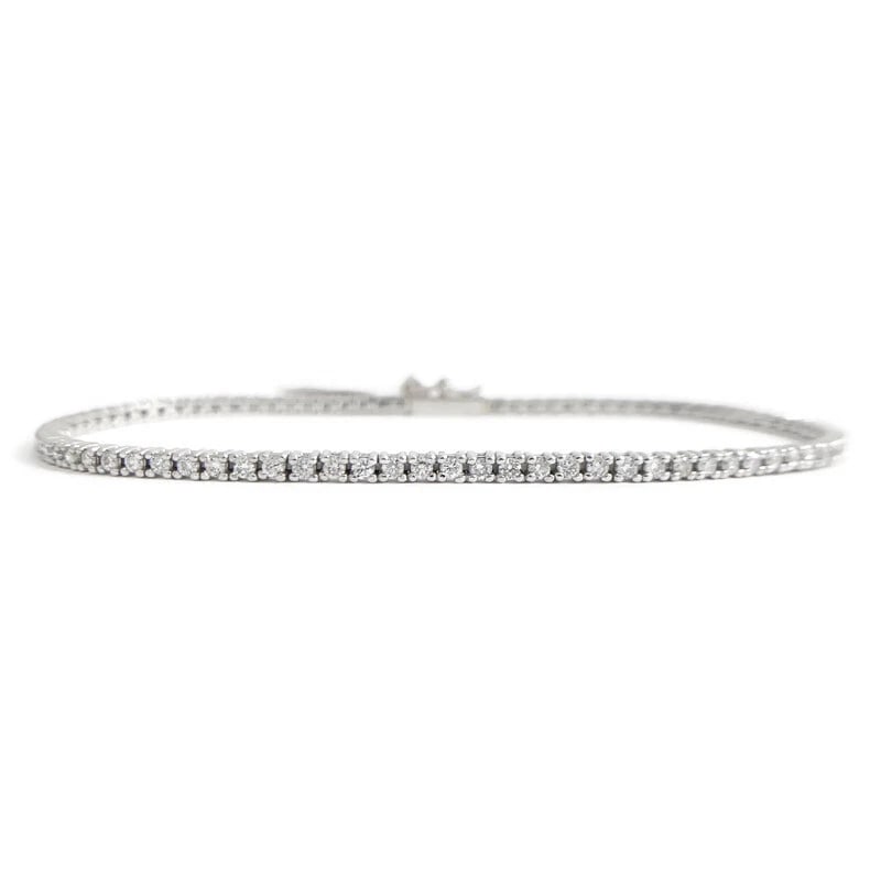 Thin Round Diamond Tennis Bracelet 14K White Gold, 7 Inches, 1.25 CTW: Title: Thin Round Diamond Tennis Bracelet 14K White Gold, 7 Inches, 1.25 CTW Description: Thin Round Diamond Tennis Bracelet 14K White Gold, 7 Inches, 1.25 CTW This is a gorgeous bracelet! Please let