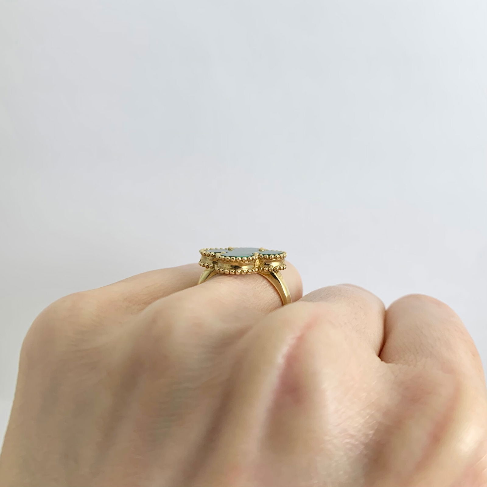 Green Malachite Clover Ring 18K Yellow Gold 6.38 Grams - 4