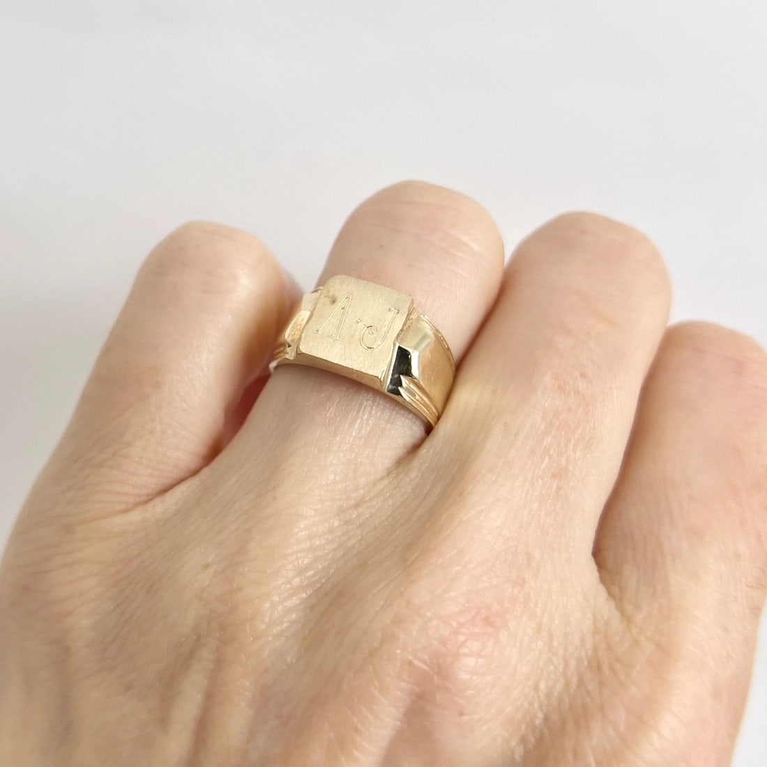 Vintage 1940's Letter AJ Initial Signet Ring 14K Gold, 4.16 Grams - 3