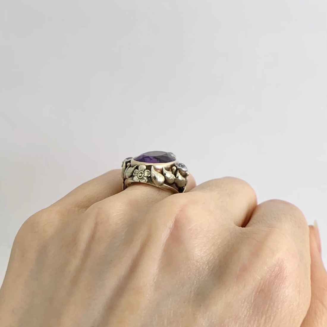 Antique Victorian Oval Amethyst Diamond Cocktail Ring 14K Yellow Gold, 8.73 Gr - 5