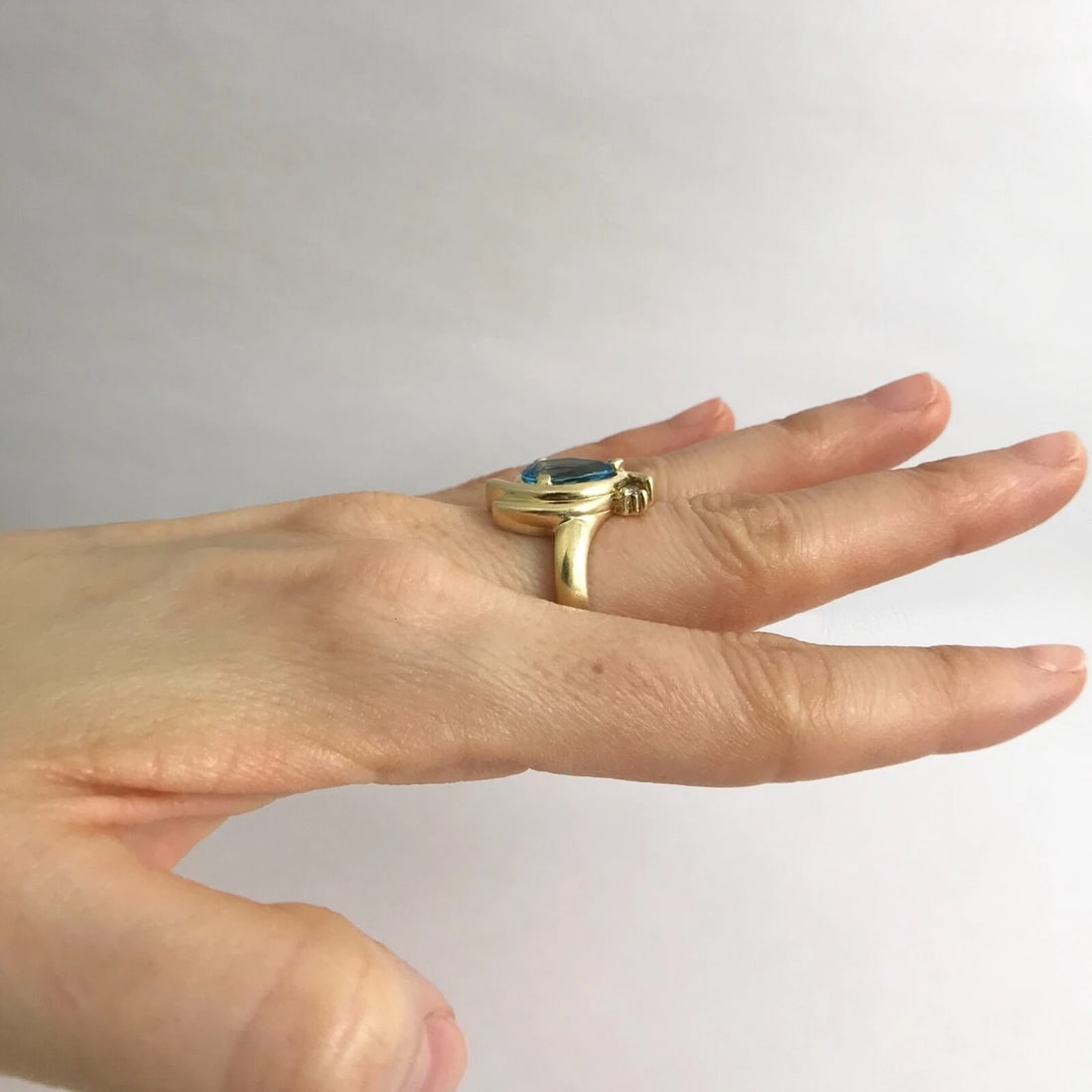 Vintage Pear Blue Topaz Diamond Cocktail Ring 14K Yellow Gold, 5.55 CTW, 6.42 Gr - 5