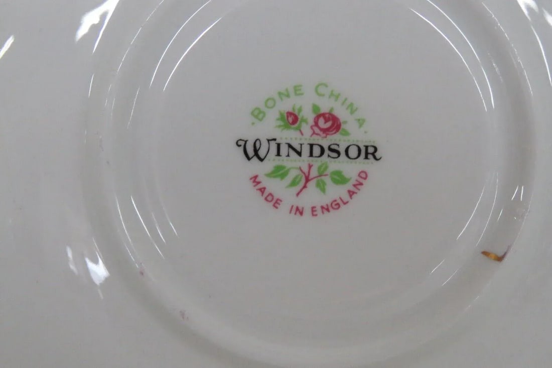 Windsor England Narcissus Daffodil Flower Bone China Teacup and Saucer Set - 5