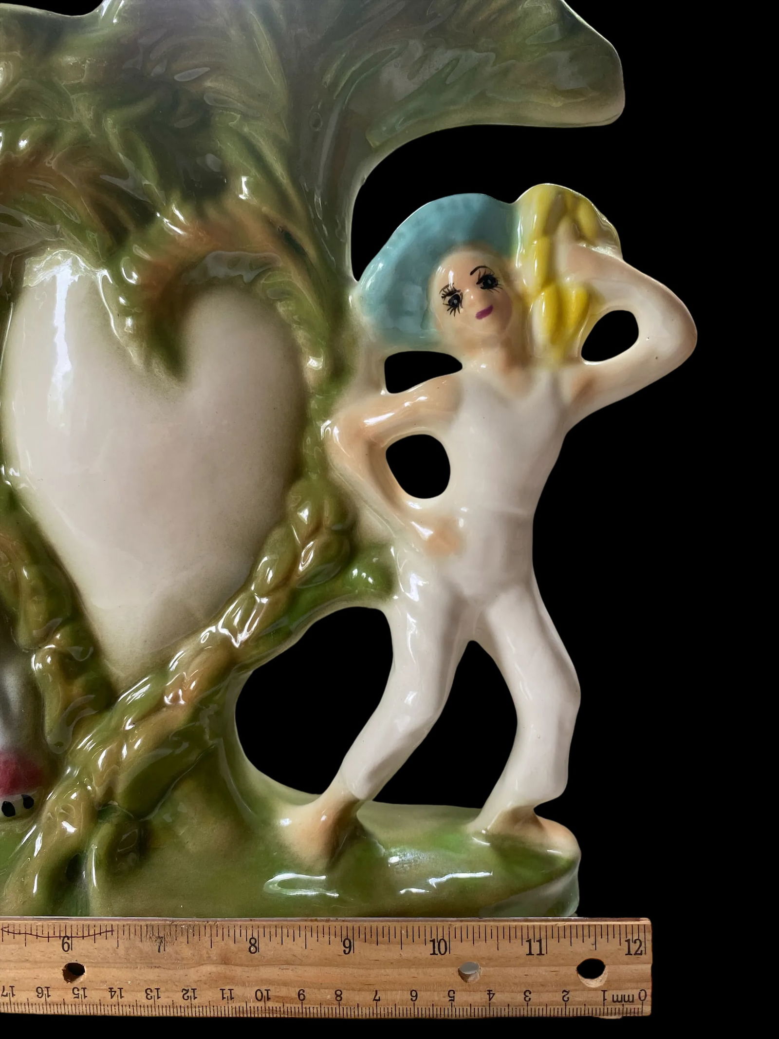 1930s Polychrome Italian Vase With Palm Trees, Woman With Bananas and Elephant With Upturned Trunk - 3