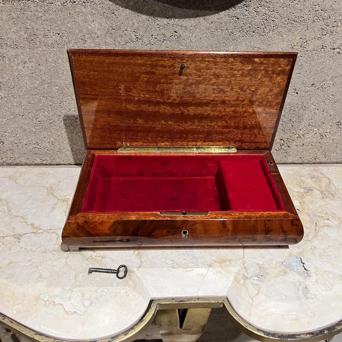 Italian Jewelry Music Footed Box Reuge Ste-Croix Love Story Hollywood Regency - 7