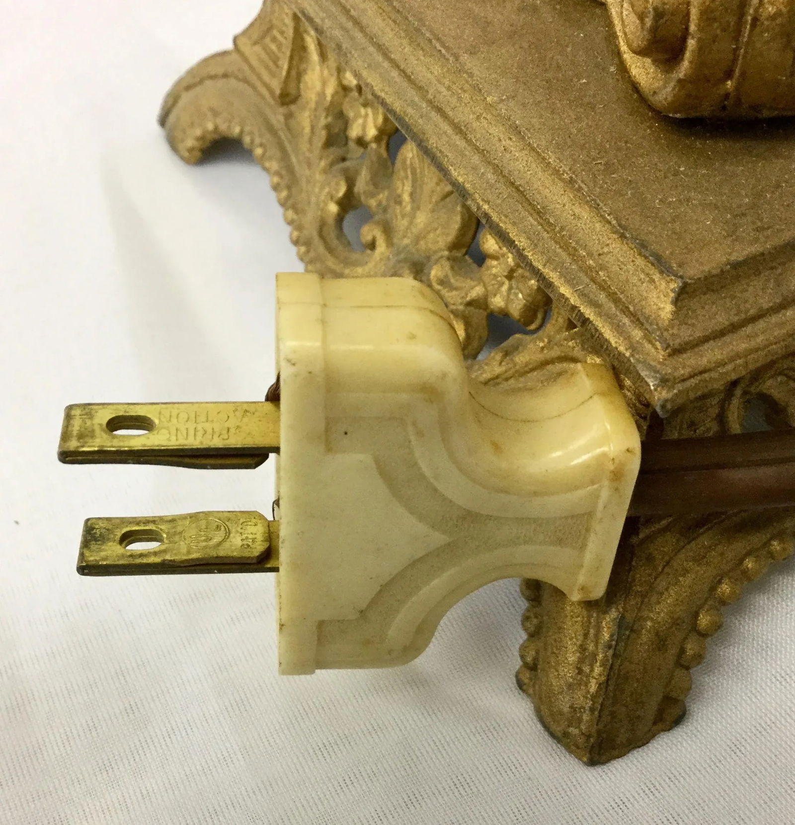 Antique Crystal Pillar Bronze Table Lamp - 9