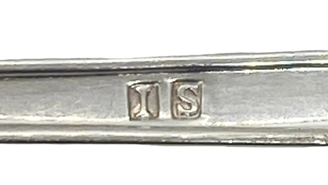 1954 Wm Rogers Is Glossy Silver Plate "œMountain Rose" Wm Rogers Tomato Cranberry Server - 10