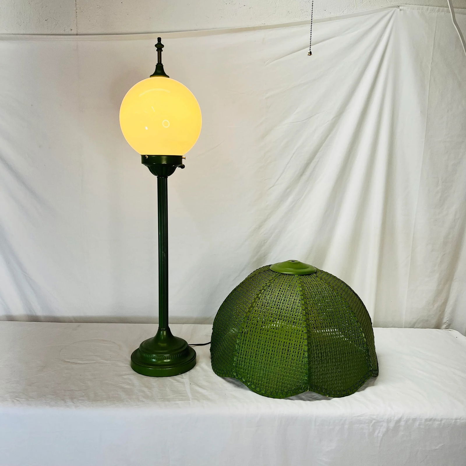 Mid Century Modern Metal Lamp With Scalloped Bottom Wicker Shade - 2