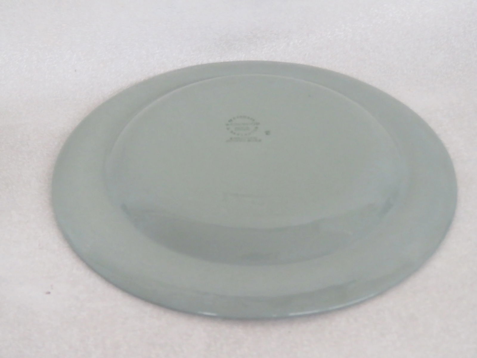 Wedgwood of Etruria and Barlaston Queensware Green Grapevine Small Dish - 12