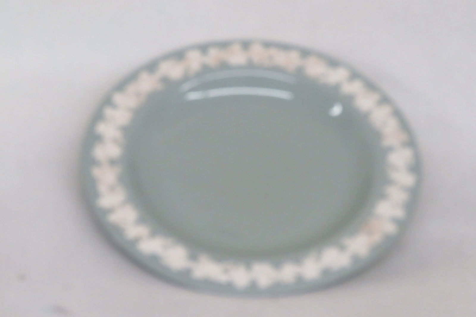 Wedgwood of Etruria and Barlaston Queensware Green Grapevine Small Dish - 2