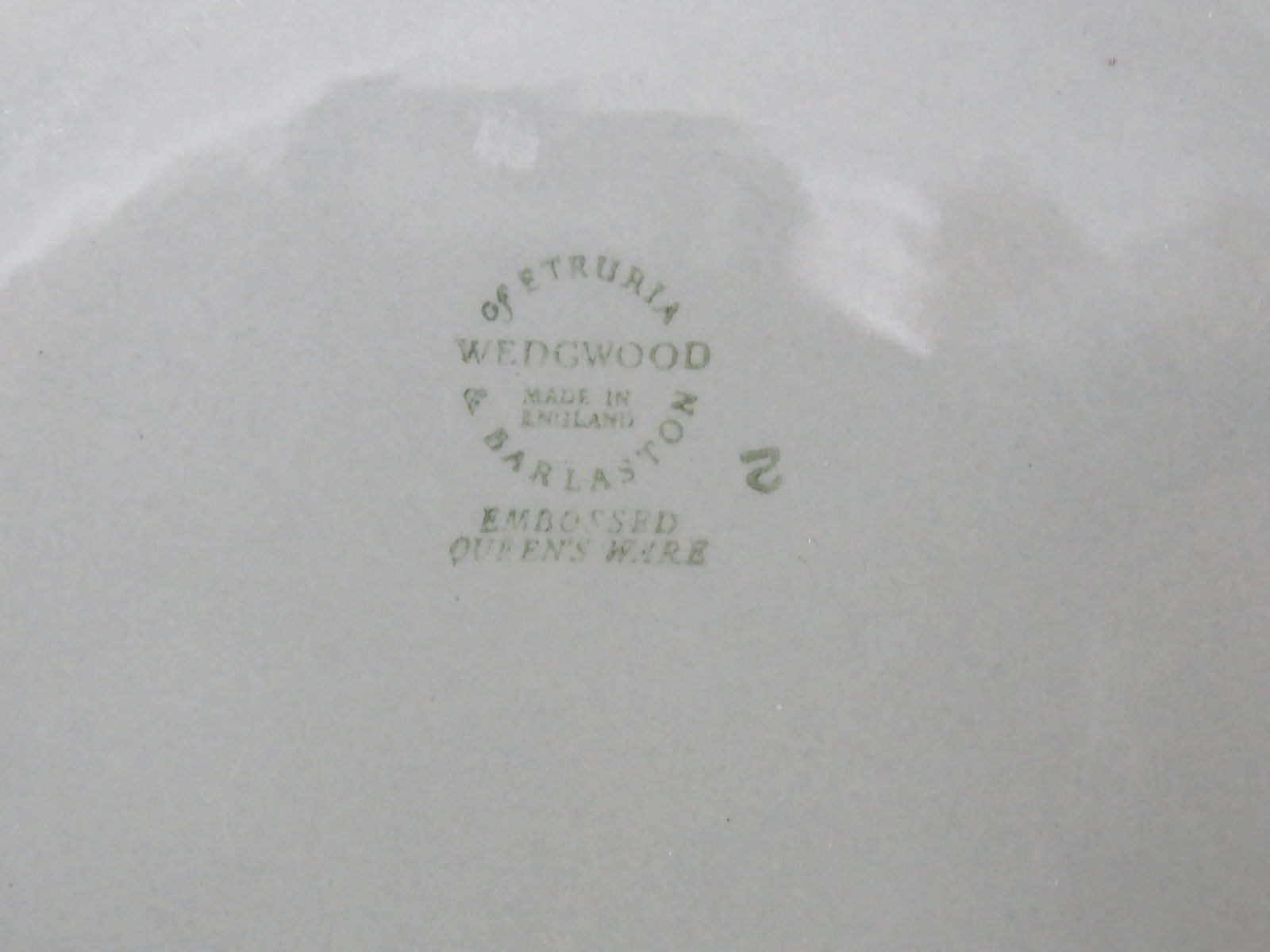 Wedgwood of Etruria and Barlaston Queensware Green Grapevine Small Dish - 6