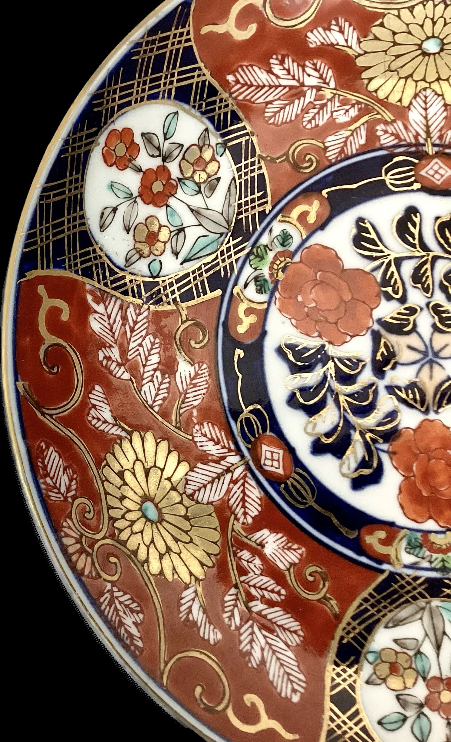 Japanese Imari Porcelain Plates, 8.25" Diameter - 3