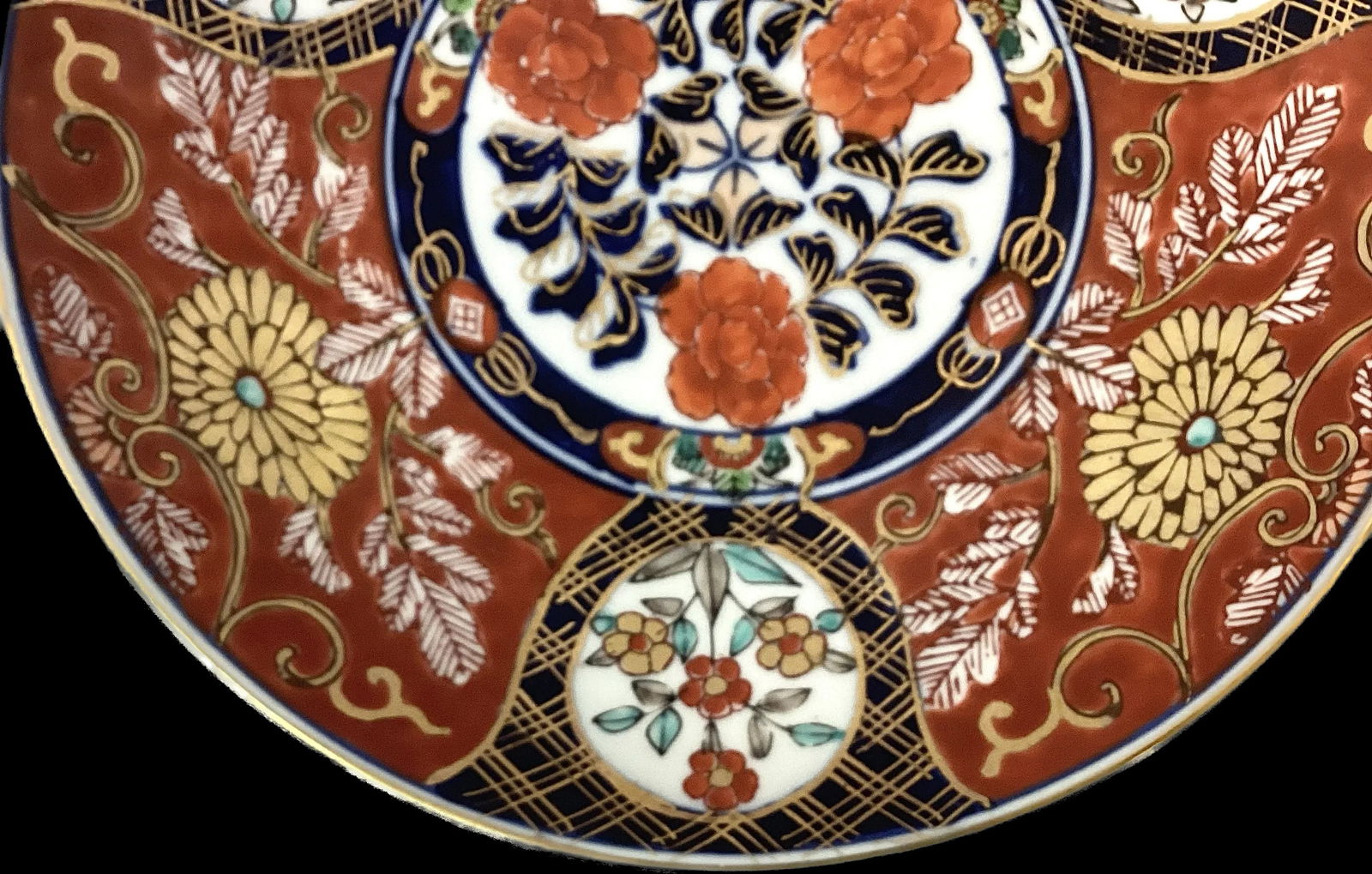 Japanese Imari Porcelain Plates, 8.25" Diameter - 6