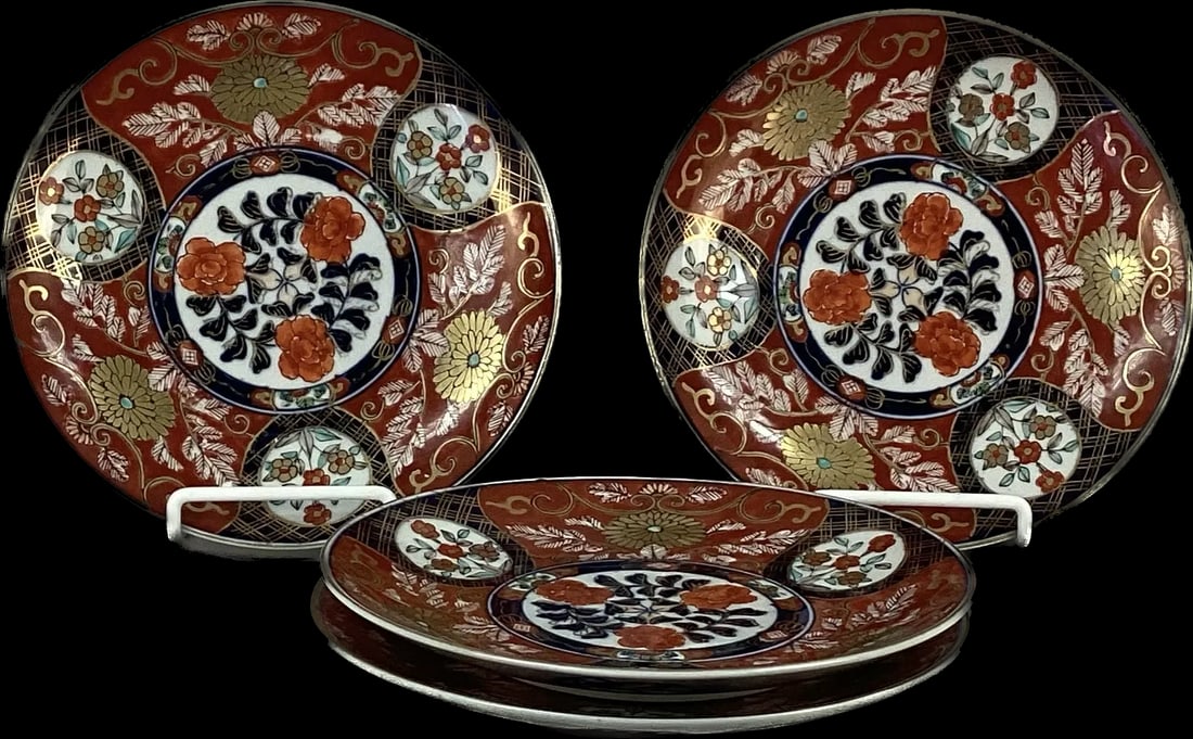 Japanese Imari Porcelain Plates, 8.25" Diameter - 9