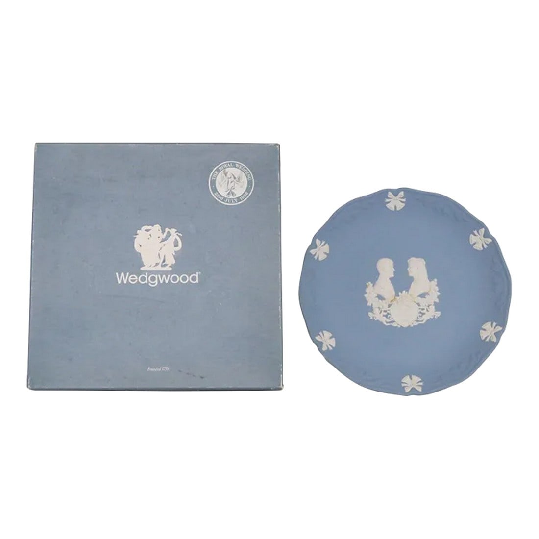 Wedgwood England Jasperware Blue Royal Wedding 1986 Plate in Box: This gorgeous plate is made of Jasperware Ceramic. This piece is stamped as being made by Wedgwood in England, see pictures, and it was made to commemorate the Royal Wedding of Prince Andrew and