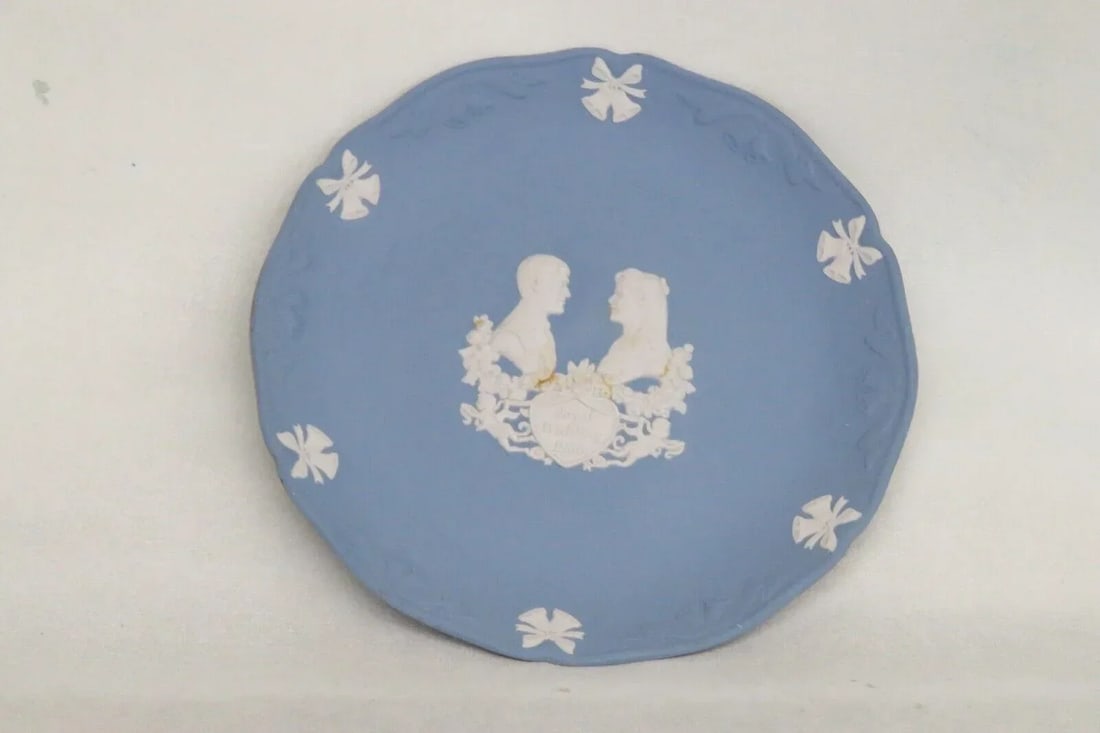 Wedgwood England Jasperware Blue Royal Wedding 1986 Plate in Box - 2