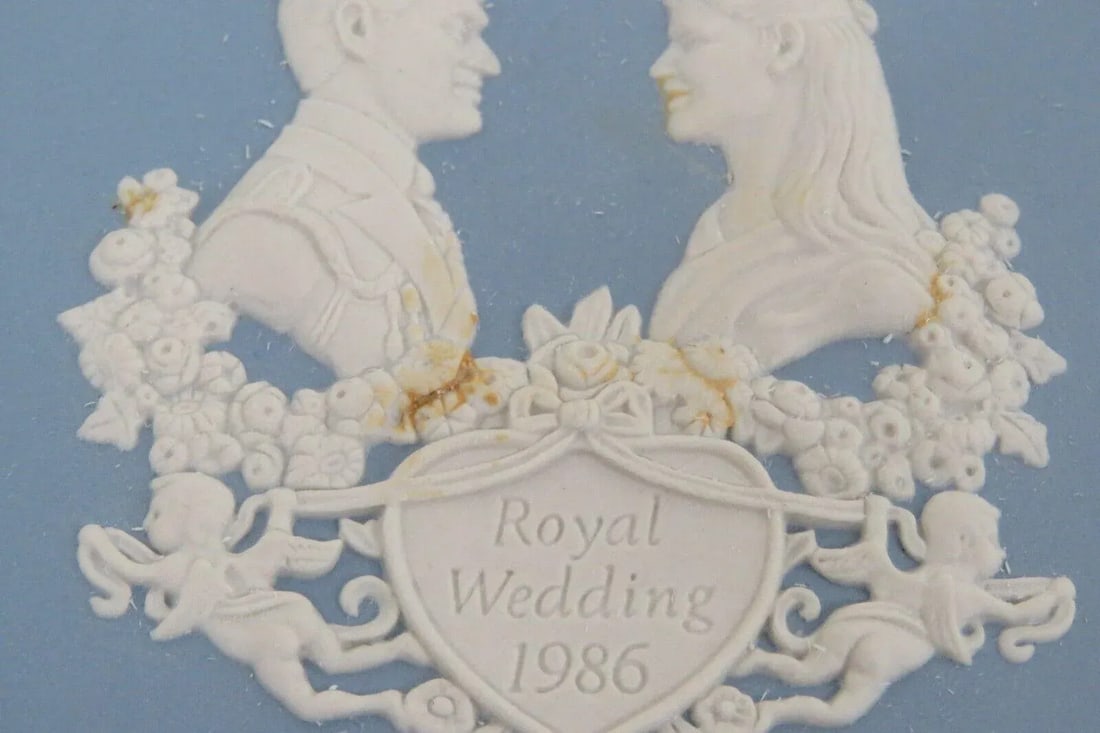 Wedgwood England Jasperware Blue Royal Wedding 1986 Plate in Box - 4