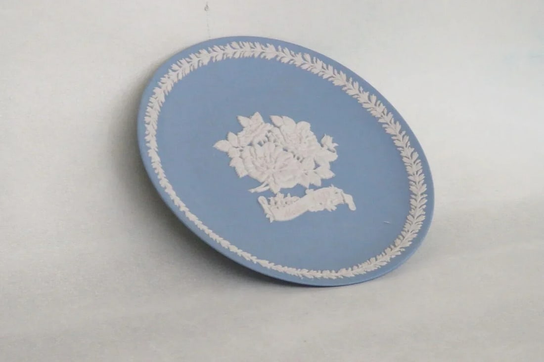 Wedgwood Jasperware Blue Floral Mothers Day 1989 Decorative Plate in Box - 3