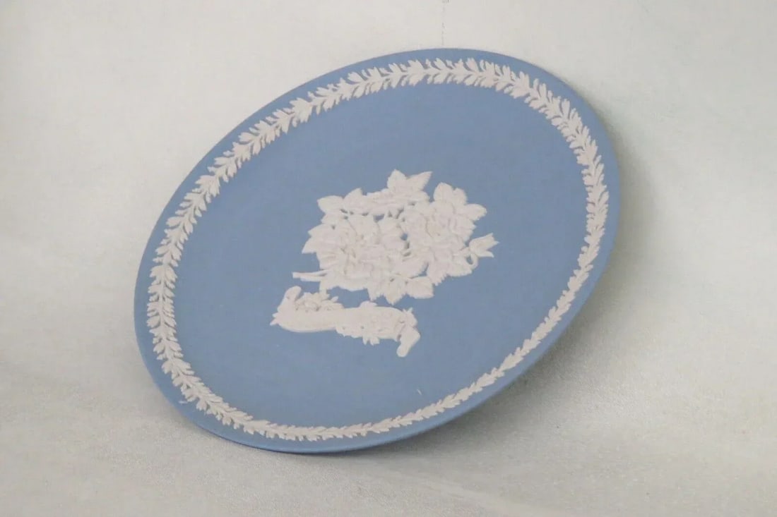 Wedgwood Jasperware Blue Floral Mothers Day 1989 Decorative Plate in Box - 4