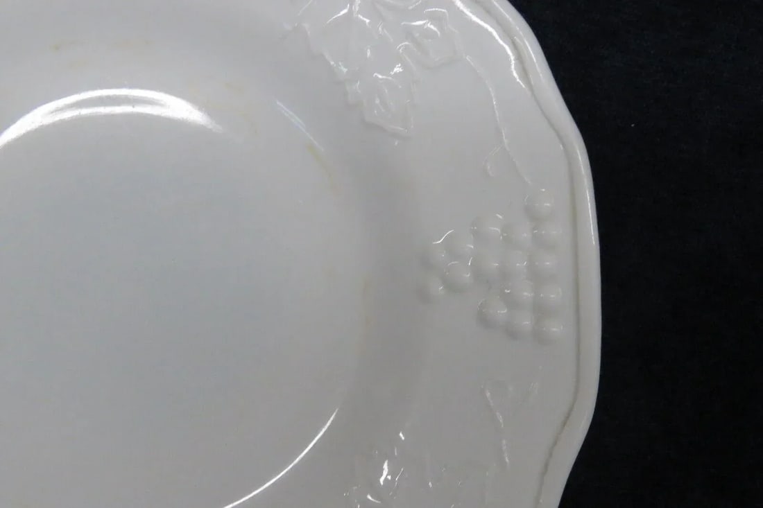 Indiana Colony Harvest Grape White Milk Glass Saucer Dish Small Plate - 3