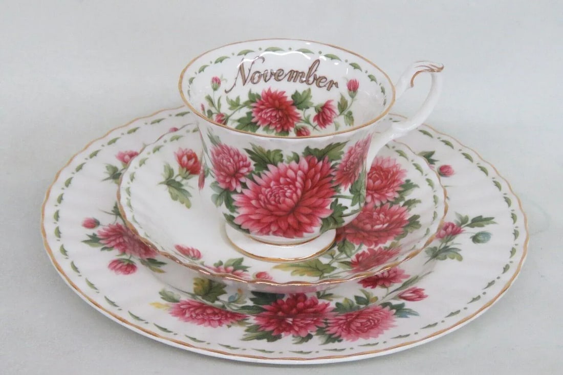 Royal Albert Bone China November Chrysanthemum Tea Cup Saucer Plate Set 3780b - 2