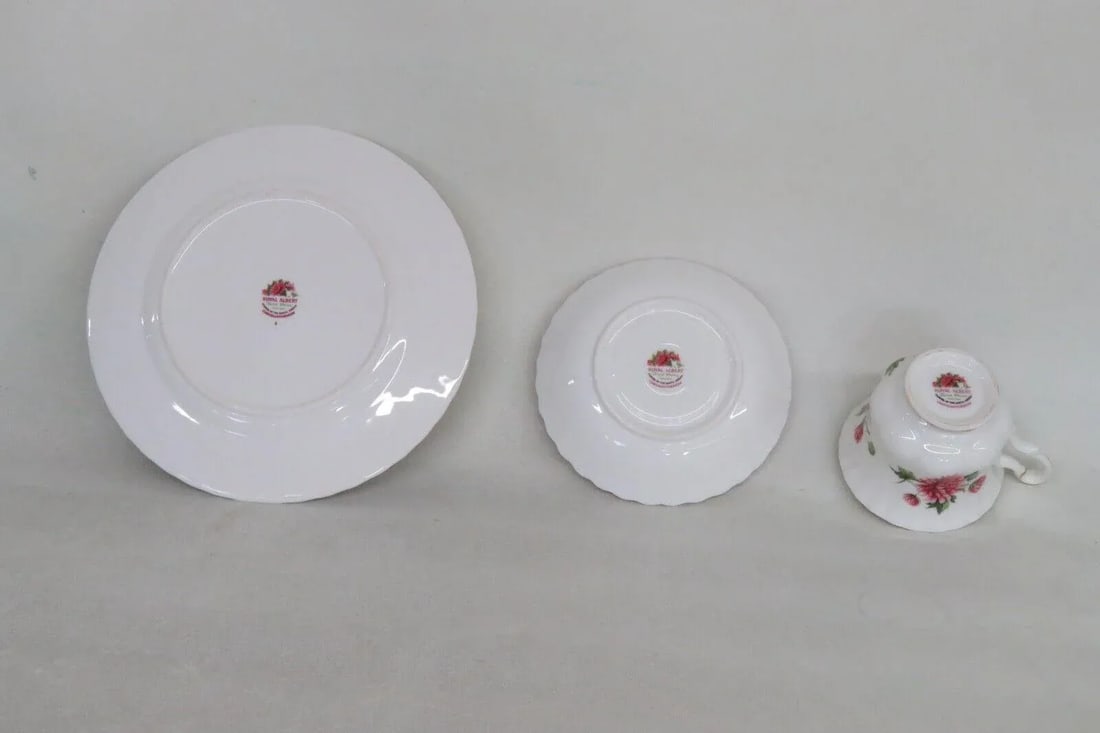 Royal Albert Bone China November Chrysanthemum Tea Cup Saucer Plate Set 3780b - 6