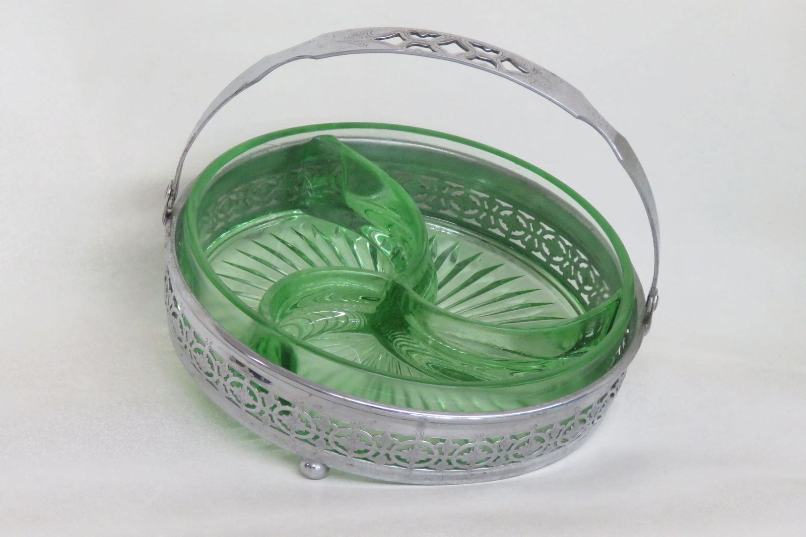 Green Depression Glass Divided Candy Relish Dish With Silver Metal Basket - 4