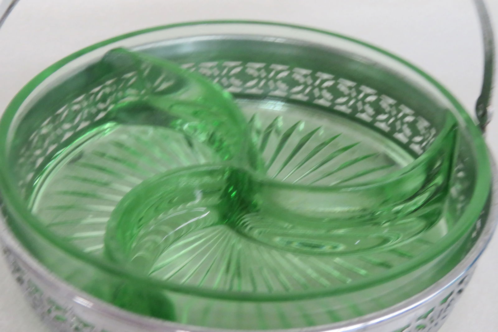 Green Depression Glass Divided Candy Relish Dish With Silver Metal Basket - 5