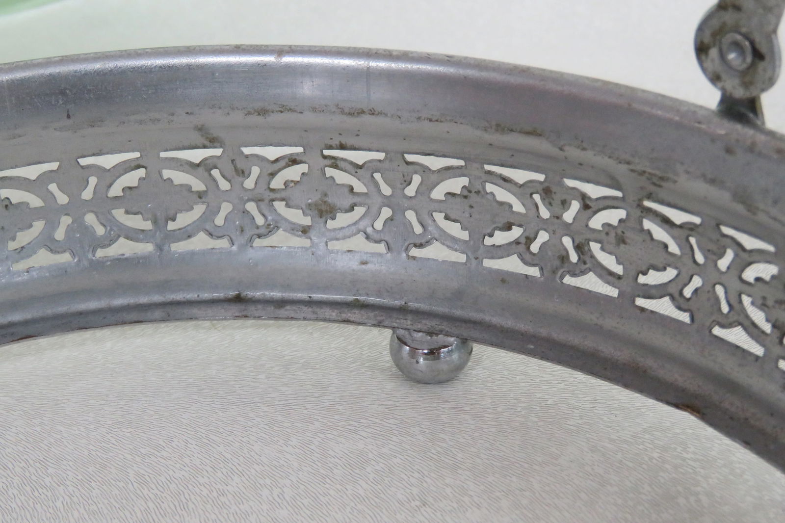 Green Depression Glass Divided Candy Relish Dish With Silver Metal Basket - 9