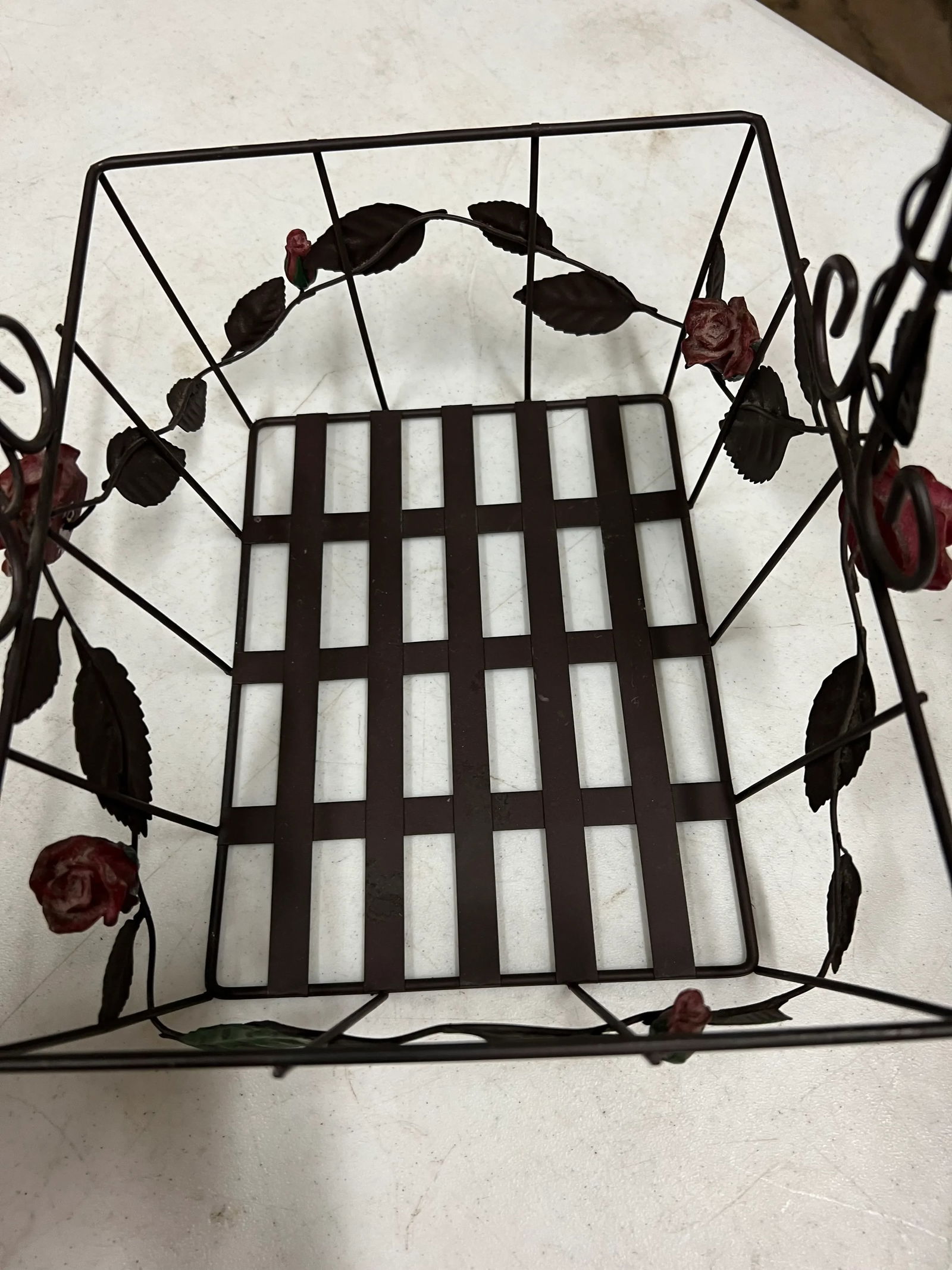 1980s Vintage Metal Basket With Roses With Handle - 4