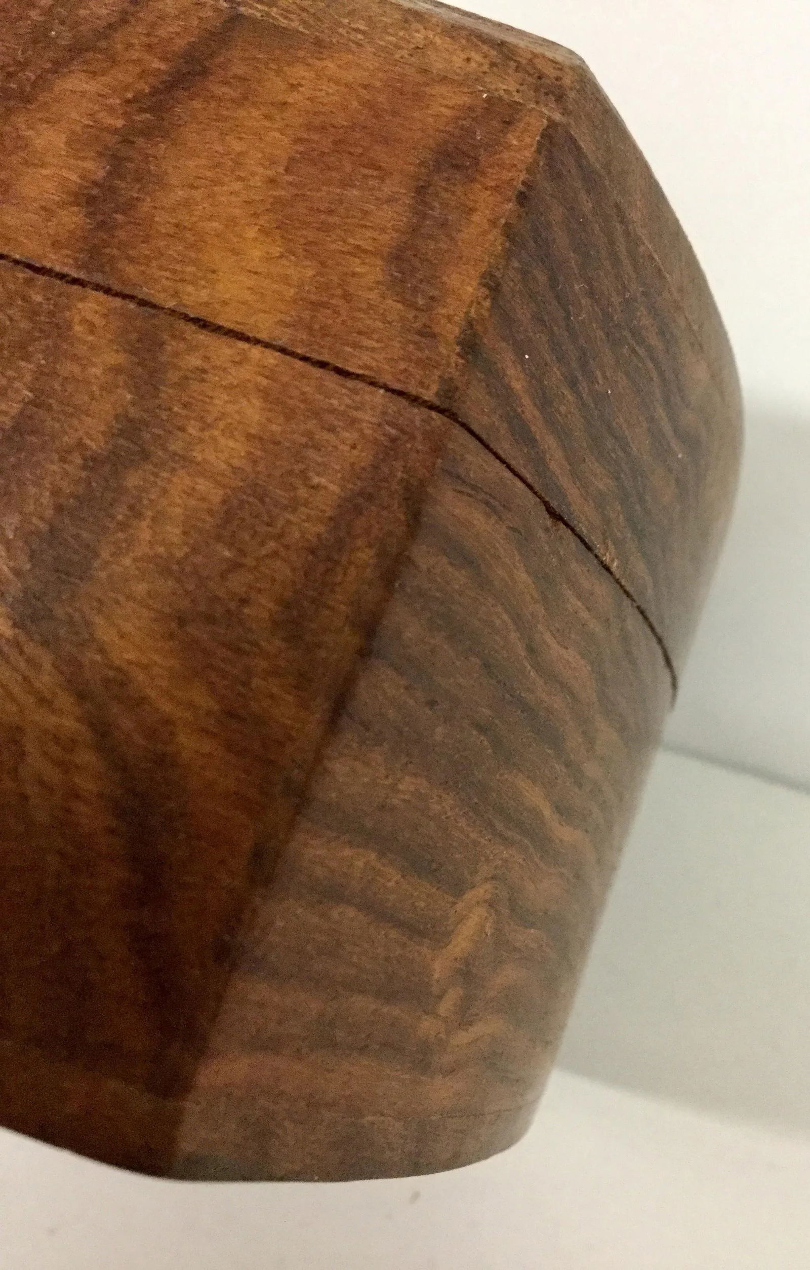 1950s Mid-Century Modern Hand Carved Wood & Brass Inlay Box - 6