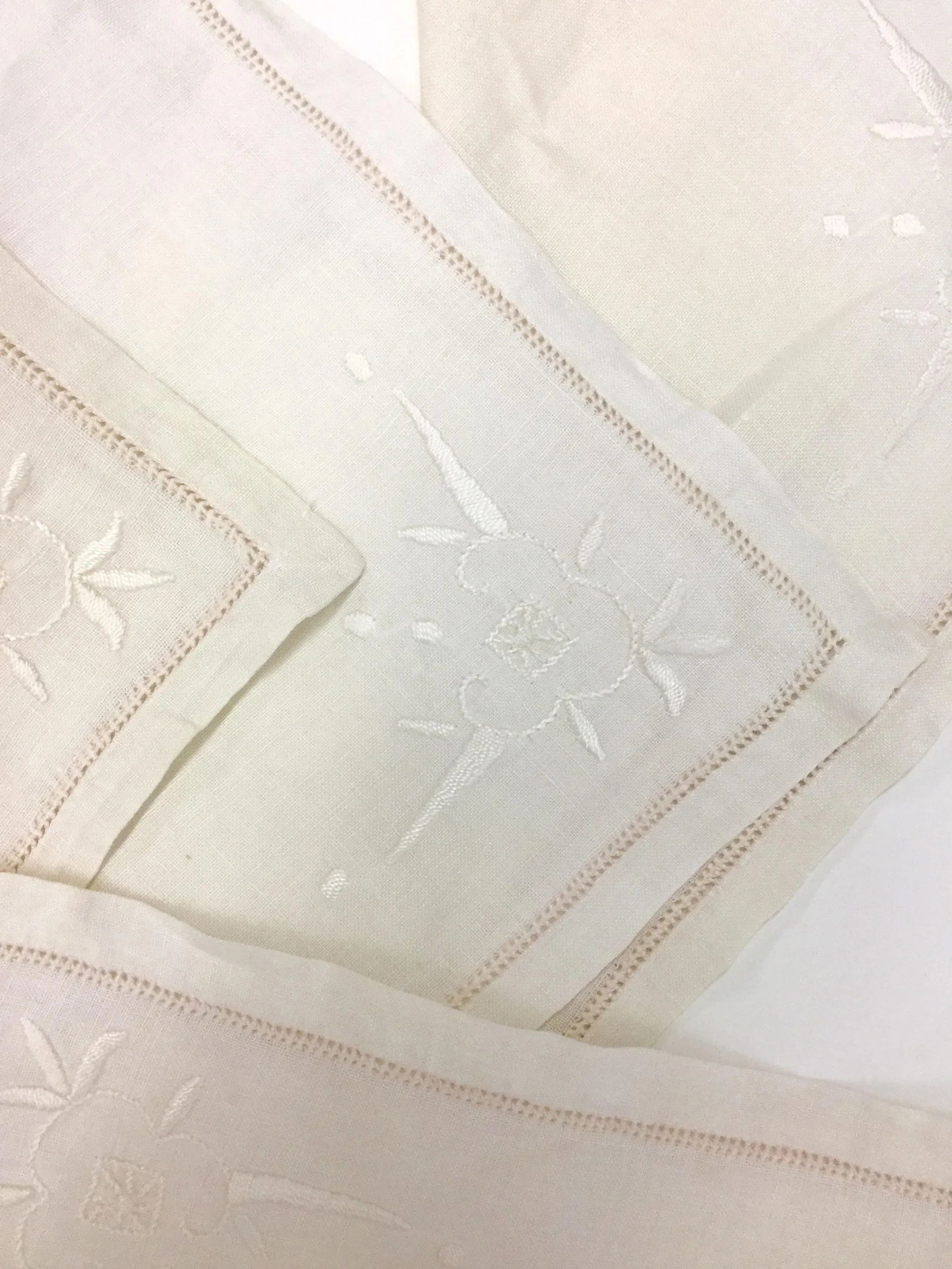 Early 20th Century Antique Linen Cocktail Napkins - Set of 4 - 4